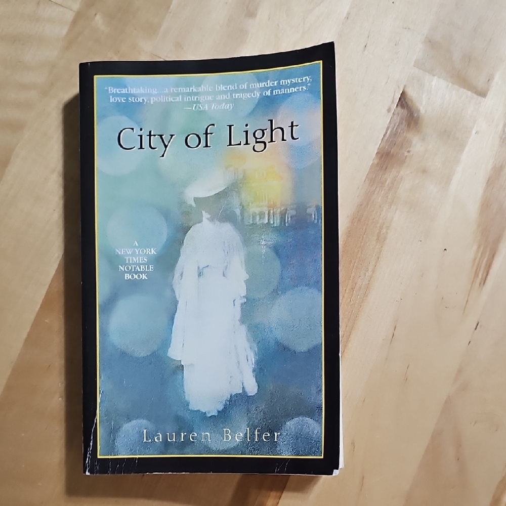 3 for $10 📖 City of Light by Lauren Belfer - Paperback - EUC